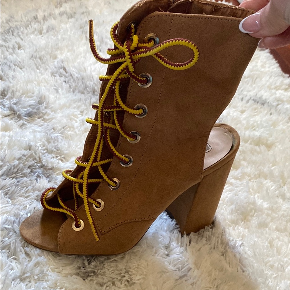 Stylish Tan Lace-Up Heeled Sandals